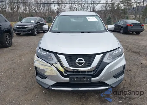 2017 Nissan Rogue S z USA, uszkodzony, nr VIN KNMAT2MV4HP561379